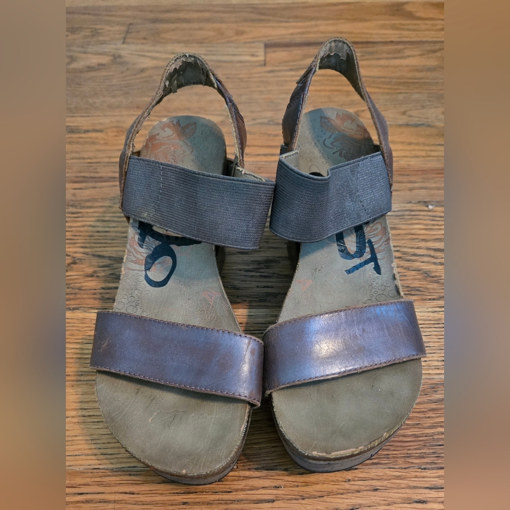 OTBT Brown Platform Wedge Sandals Size 6
